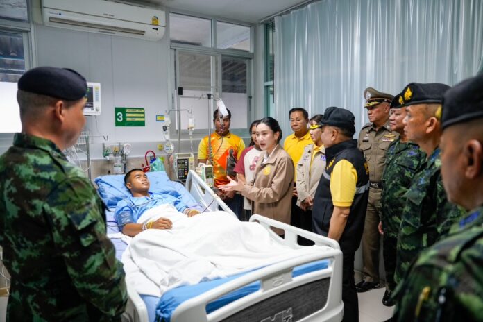 paetongtarn ubon soldier