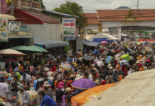 Cambodian Migrant Workers Face an Uncertain Future As Thai Border Conflict Drives Them Home
