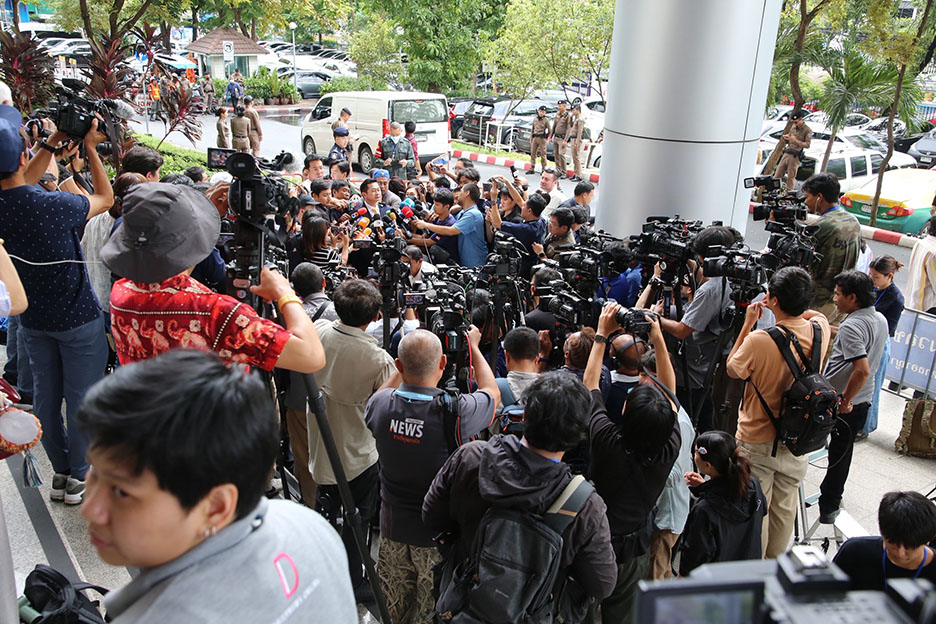 thaksin wins 2