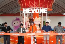 ICONSIAM Unveils Thailand’s Largest Art Toy Pop-Up Store