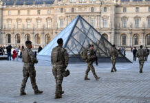 5 More Arrests as Louvre Jewel Heist Probe Deepens and Key Details Emerge