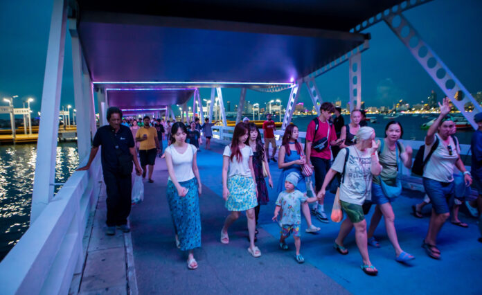 pattaya balihai Foreign