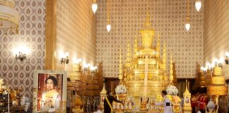 Queen Sirikit’s Royal Urn Lies in State for Public Homage