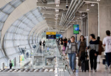 Thailand Warns Tourists of Fake Arrival Card Websites Charging Fees