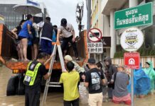 More Than 400 Tourists Evacuated From Flooded Hat Yai Hotels