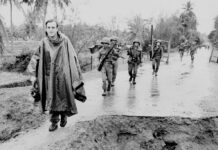 Pulitzer Prize-Winning Correspondent Peter Arnett who Reported on Vietnam Has Died vietnam