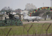 Chinese FM Blasts US Arms Sale to Taiwan as Military Drills Unfold