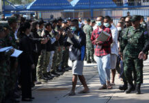 Thailand Returns 18 Cambodian Soldiers in Border Goodwill Gesture