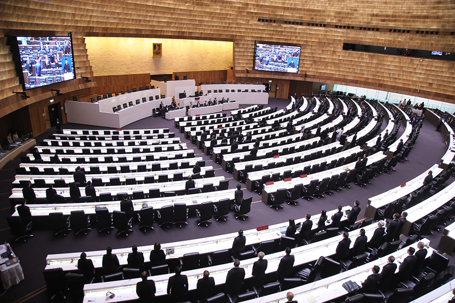 parliament 10 12 2025