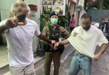 Bangkok Bystanders Help British Tourist Stop Two Tunisians After Theft