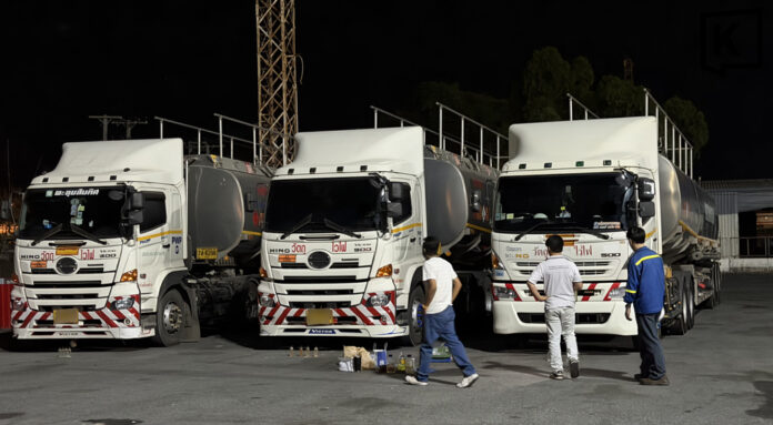 Drivers replaced Three trailer drivers charged for oil fraud worth 3.6 million baht
