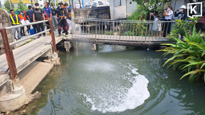 acetate canal 1 Chemical spill sends dozens to hospital in Thailand