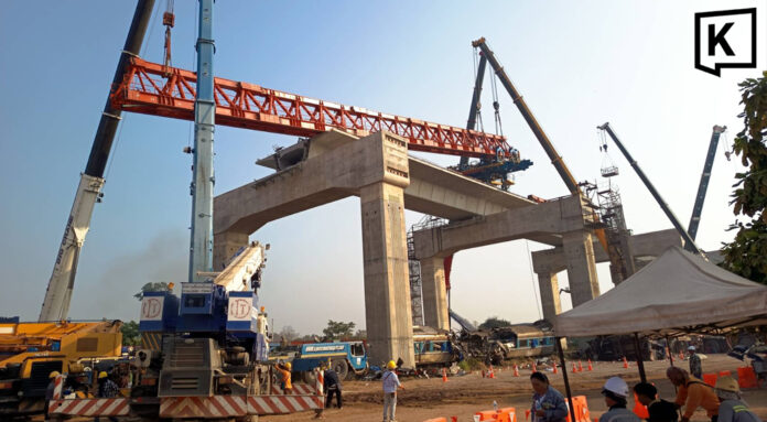 clear crane Collapsed crane mostly cleaned up after six days