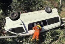 Two Killed, 14 Injured as Minivan Plunges off Mountain Road Two Killed, 14 Injured as Minivan Plunges off Mountain Road