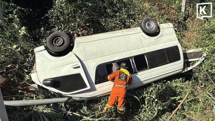 Two Killed, 14 Injured as Minivan Plunges off Mountain Road