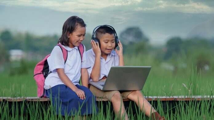 Elementary school children Asians living in rural areas and rura