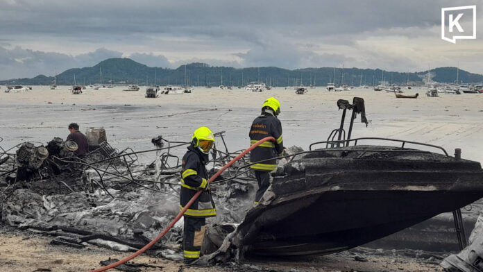 Fire in Phuket Destroys More Than 20 Boats