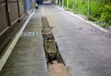 Residents warn of risk of accidents from gaping road cavities in Pattaya Residents warn of risk of accidents from gaping road cavities in Pattaya