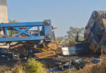 Construction crane collapse derails train kill at least 32 Construction crane collapse derails train kill 4 injure 40