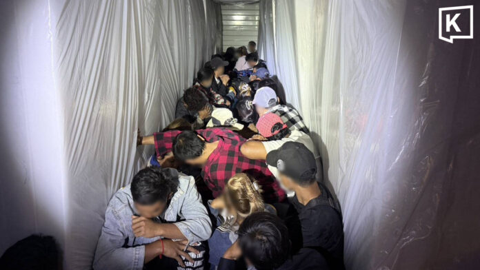 undoccamwork Police Intercept Truck Carrying 37 Undocumented Cambodian