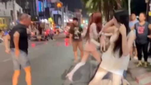 Five transgender women beat German tourist in Pattaya