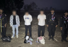 Three Chinese arrested after illegal Thai border crossing Three Chinese arrested after illegal Thai border crossing