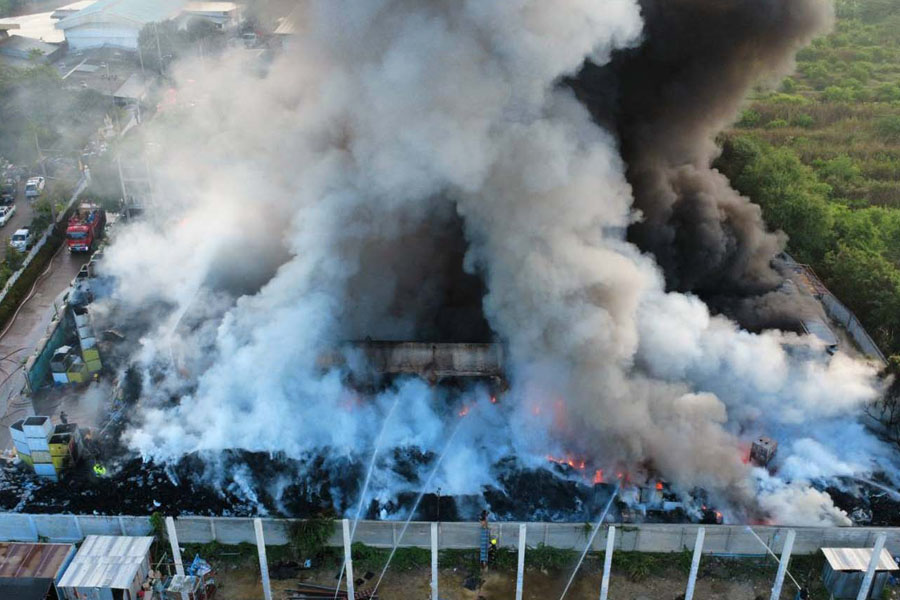 Tyre recycling factory fire in Samut Sakhon contained after hours-long battle