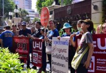 Activists urge police to end HIV ban on recruits