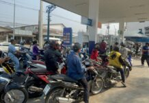 Fuel rush grips Mae Sai amid export fears linked to Middle East conflict