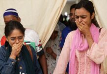 Bus sinks in Bangladesh river, killing at least 18 people