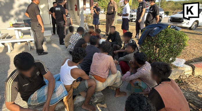Bangladeshi migrants rescued after days without food