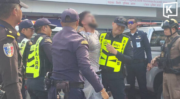 Foreign man runs amok after being woken on Pattaya street Foreign man runs amok after being woken on Pattaya street