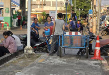 Fuel shortage sees Kamphaeng Phet residents queue overnight