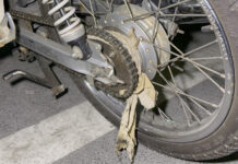 Uzbek woman hurt as skirt snags bike chain Uzbek woman hurt as skirt snags bike chain