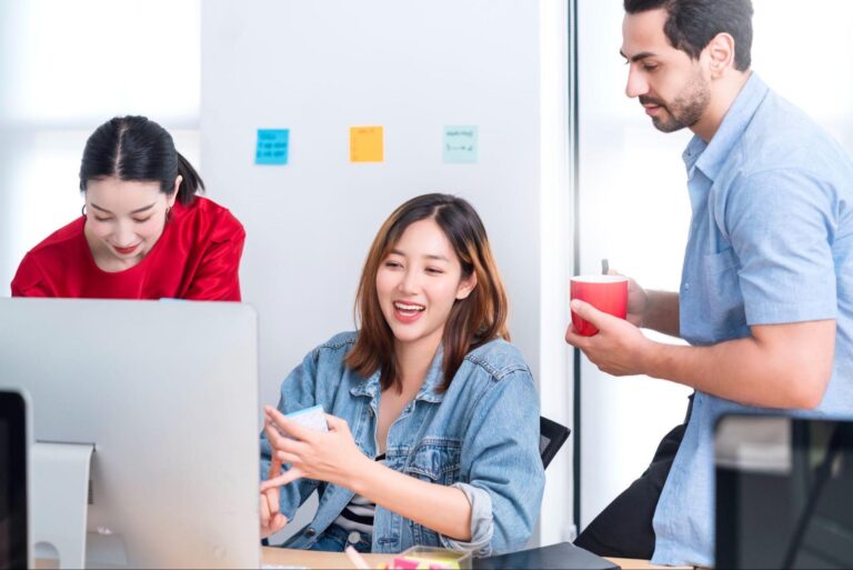 A digital marketing agency team
