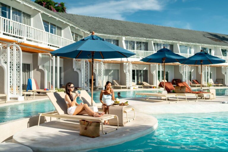 Family enjoying a luxury Phuket resort