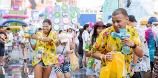 Bangkok kicks off Songkran celebrations at CentralWorld