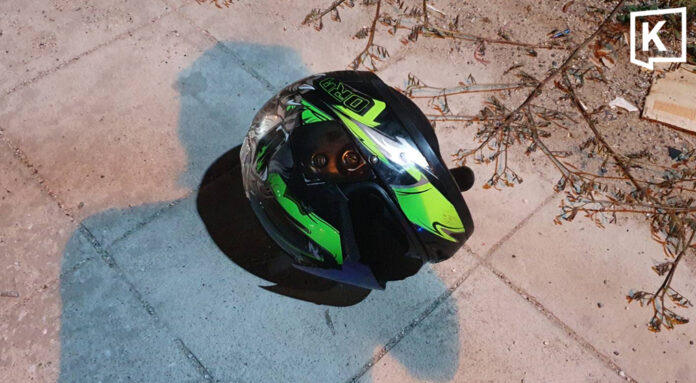 Motorbike crosses median, crashes into truck; one dead 1 Motorbike crosses median, crashes into truck; one dead