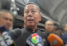 Thai defence chief urges probe into missing border flag Thai defence chief urges probe into missing border flag