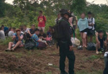 24 Thais arrested near Cambodian border over “mule accounts” 24 Thais arrested near Cambodian border over “mule accounts”