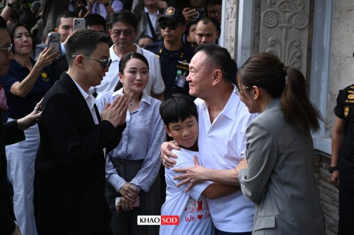 692816289_1475336287972208_5628931635496737826_n Former PM Thaksin Shinawatra has been released on parole