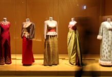 La Mode en Majesté: Thai royal fashion shines in Paris exhibition