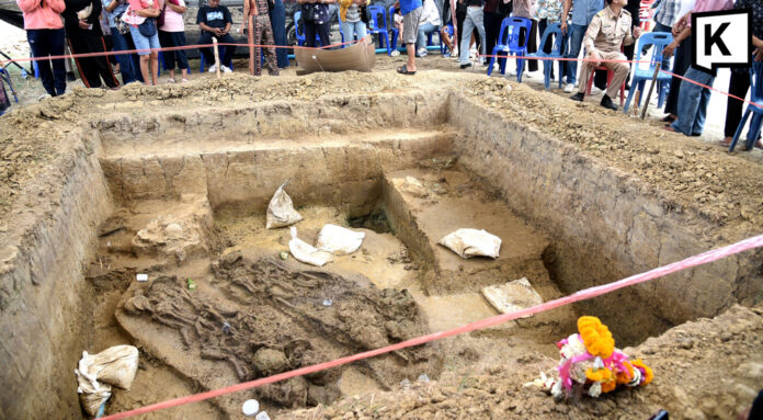 Ancient drums and skeletons found at Phetchaburi site