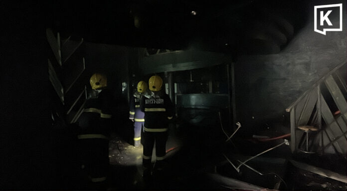 Fire reignites at popular Rangsit pub after blaze