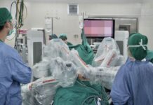 Chiang Mai surgeons make history with world-first robotic liver donor surgery