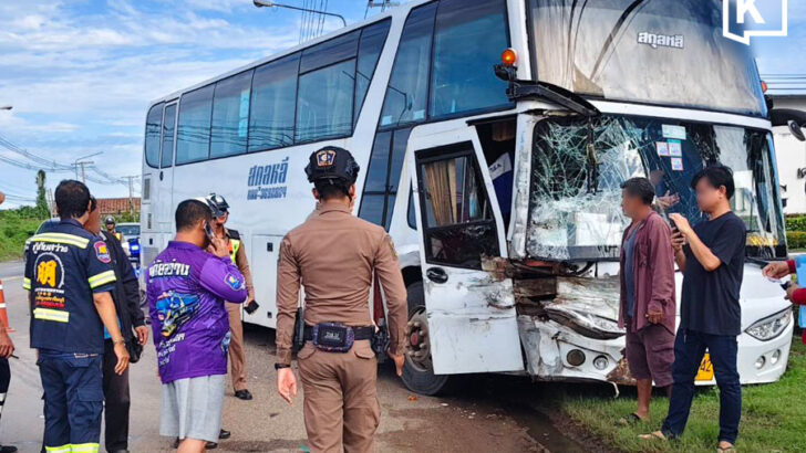 Factory bus slams into school transport, injuring 24 students