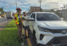 British man arrested after SUV ploughs through Phuket traffic barriers