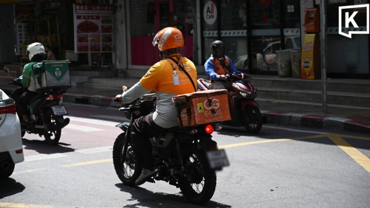Chinese delivery app riders defend work after online questions over legality