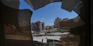 Israeli military strikes in southern Lebanon in intense fighting as US-Iran talks postponed Israeli military strikes in southern Lebanon in intense fighting as US-Iran talks postponed