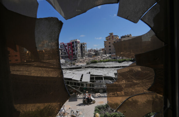Israeli military strikes in southern Lebanon in intense fighting as US-Iran talks postponed Israeli military strikes in southern Lebanon in intense fighting as US-Iran talks postponed